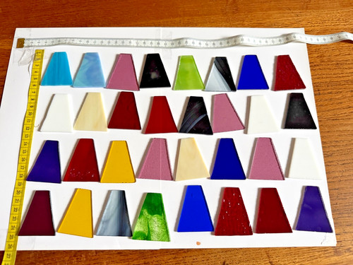 Mixed colour stained - 32,